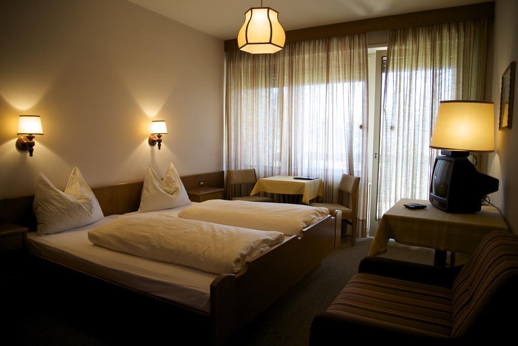 Hotel Tannerhof Merano Exteriör bild